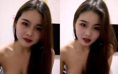 颜值不错大耳环大奶妹子双人秀厕所口交再床上骑乘道具玩弄逼逼很是诱惑喜欢不要错过